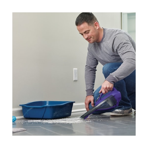 Black & Decker dustbuster(R) AdvancedClean(TM) Pet Cordless Hand Vacuum - HLVA325JP07