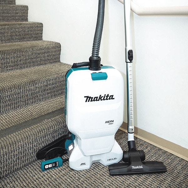 Makita Backpack Dry Vacuum, 18V, 1.6 gal. - XCV17Z