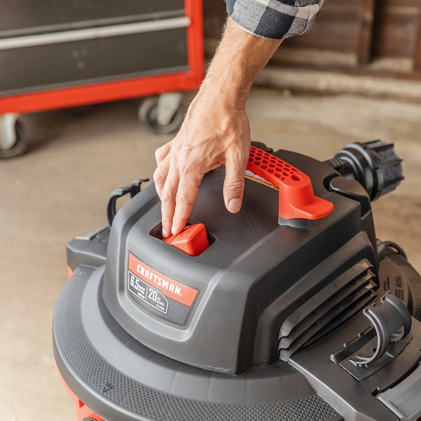 Craftsman 20 Gallon 6.5 Peak HP Wet/Dry Vac, Heavy-Duty Shop Vacuum with Attachments - CMXEVBE17596