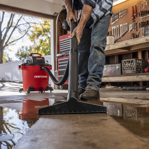 Craftsman 20 Gallon 6.5 Peak HP Wet/Dry Vac, Heavy-Duty Shop Vacuum with Attachments - CMXEVBE17596