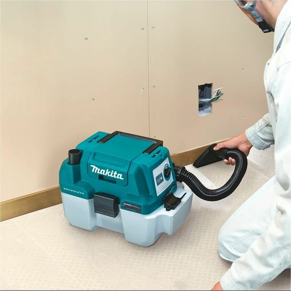 Makita 18V LXT Brushless 2.0Gal HEPA Wet/Dry Canister Vacuum - XCV11Z
