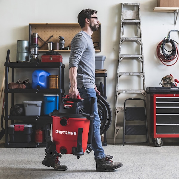 Craftsman 9 Gallon 4.25 Peak HP Wet/Dry Shop Vacuum with Dusting Brush and Attachments - CMXEVBE18690