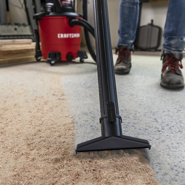 Craftsman 9 Gallon 4.25 Peak HP Wet/Dry Shop Vacuum with Dusting Brush and Attachments - CMXEVBE18690