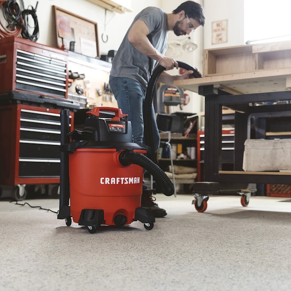 Craftsman 9 Gallon 4.25 Peak HP Wet/Dry Vac, Portable Shop Vacuum with Attachments - CMXEVBE17590