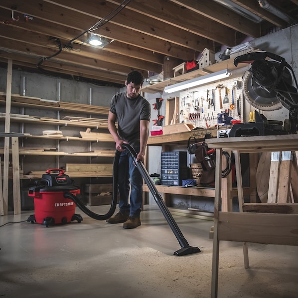 Craftsman 16 Gallon 6.5 Peak HP Heavy-Duty Wet/Dry Vacuum with Diffuser and Attachments - CMXEVBE18695