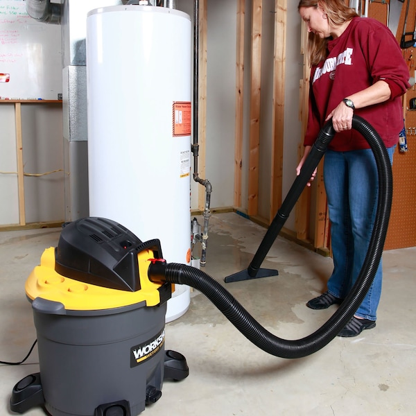 Workshop Wet/Dry Vacs 16 Gal. 6.5 Peak HP Heavy-Duty Wet/Dry Shop Vacuum with Accessories - WS1600VA