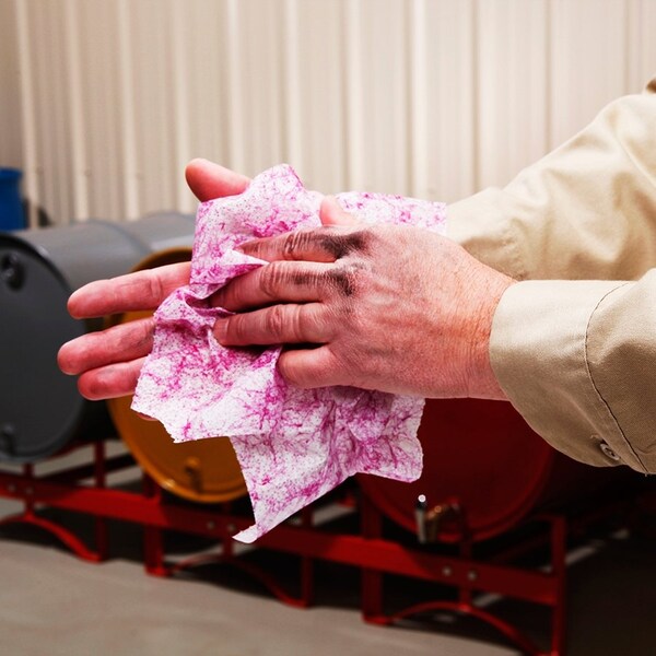 Pig PIG Premoistened Hand and Surface Wiper 180 wipers/case, 30 wipers/disp, 6 disp/case 12" L x 10" W - WIP1300