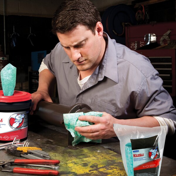 Wypall Wypall Waterless Industrial Cleaning Wipes (91367), Heavy Duty Moist Wipers - 91367