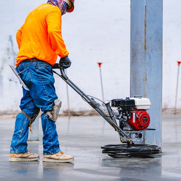 Tomahawk Power 24in Power Trowel Honda Edger - TPT24H