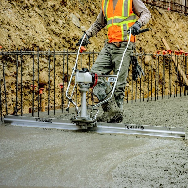 Tomahawk Power Honda Concrete Power Screed & 12ft 8ft 4ft Magnesium Aluminum Boards - TVSA-H + TSB4-P + TSB8-P + TSB12-P