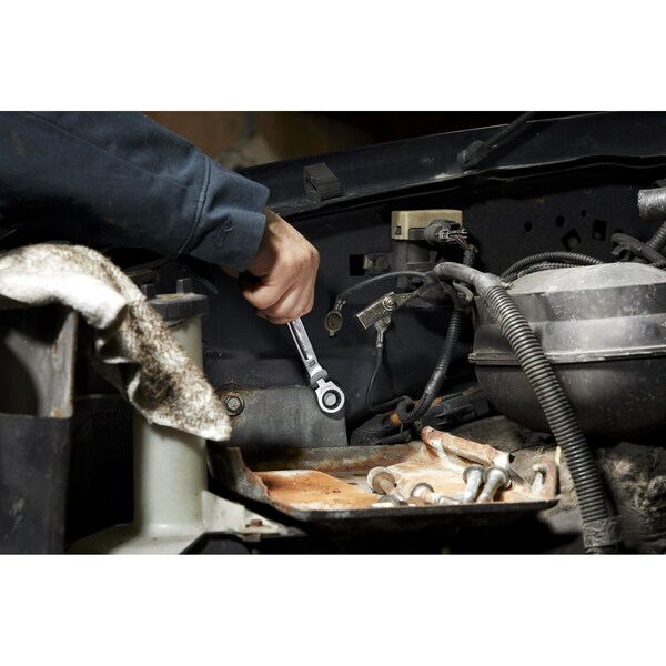 Llave de combinación de cabeza flexible Milwaukee Tool de 5/8 de pulgada SAE - 45-96-9816