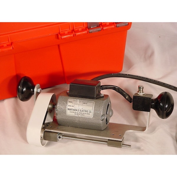 Martindale Electric UNDERCUTTER, CLOSE-CUT, 115V., 50/60 Hz., W/ CASE - CCUCA