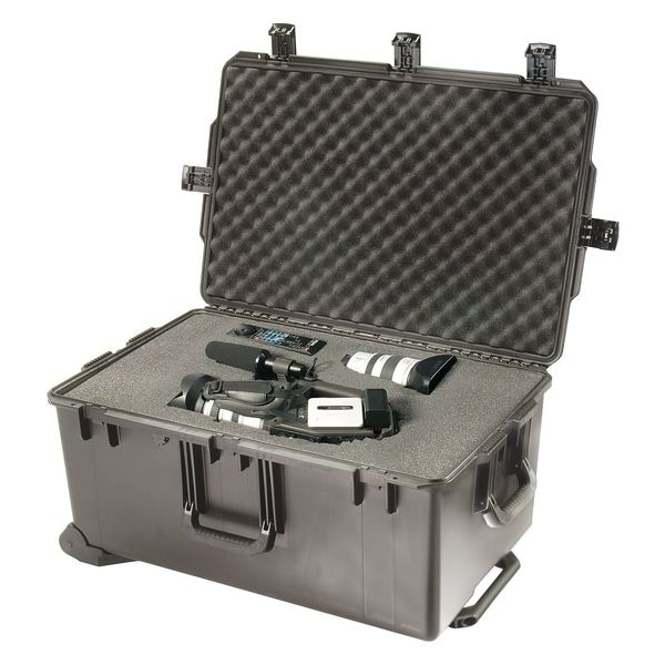 Pelican Black Protective Case, 31.3" L x 20.4" W x 15-1/2" D - IM2975-00001